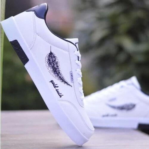 2021 New Men Sneakers Summer Breathable Shoes Super Light Casual Shoes Tenis Masculino White Sports Shoes