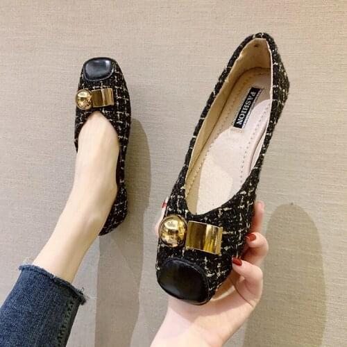 22020 autumn new flat square head single shoes shallow mouth female buckle soft bottom grandma shoes comfortable boat shoes