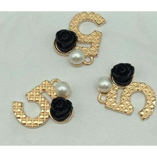 10pcs/pack Pearl Number 5 Resin Flower Charms Bracelets Pendant Five Shape For DIY Earring Jewelry Gold-color Making Craft XL563