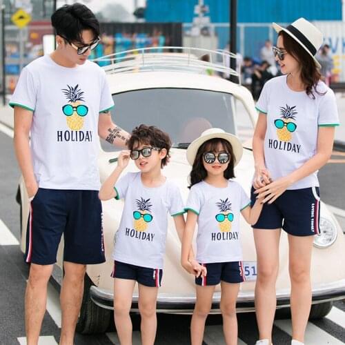 Kmuosunog T-shirts For Dad And Son For A Photo Shoot