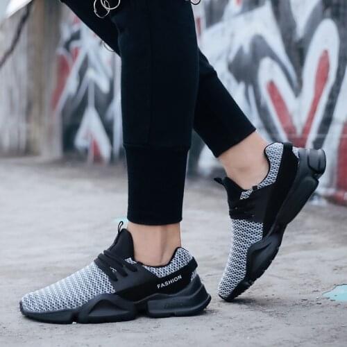 Running Shoes Lightweight Sports Tennis Shoes 2021 Fashion Sneakers Mesh Casual