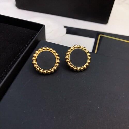 Hot Brand Yellow Gold Color Fashion Jewelery Woman Pearls Earrings Geisha Dream Party High Quality Chain Pearls Studing Jewelry