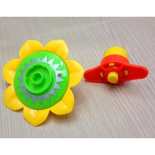 Classic toys Card Installed Lotus Gyro Light-emitting Toys Childrens Toys 2020