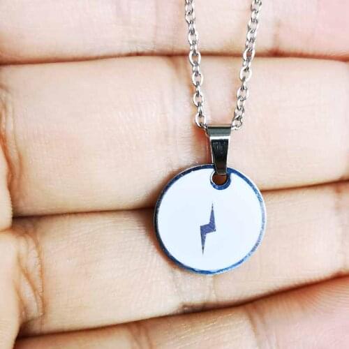 1pc New Stainless Steel Thin Flash Pendant Necklace Resin Lightning Disc Fashion Jewelry Women Girls Daily Wear Party Gift