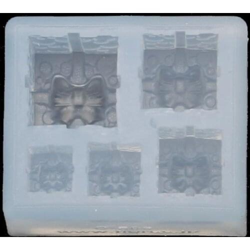 Mini Size Christmas Gift Box Pendant Silicone Resin Molds Jewelry Making Tools