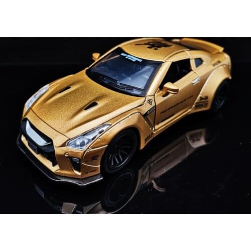 GTR Diecast Car Alloy Model Pull Back Car Collectable Toy Gifts for Kids (1:32)