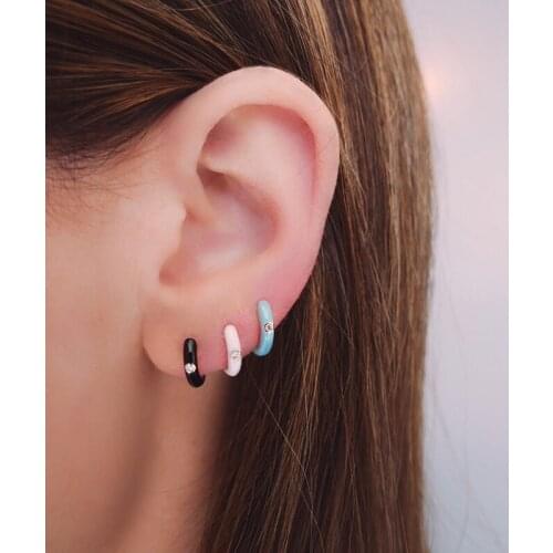 High quality Women Piercing Earring Shinny Red Round Circle Huggies Hoop Earrings Gold Color Girls Statement Fashion CZ Jewelry