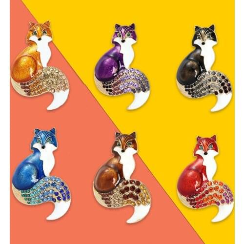 Fashion Crystal Rhinestone Animal Enamel Pins Cute Fox Brooches for Women Badge Backpacks Design Jewelry Gifts 2021 Wholesale
