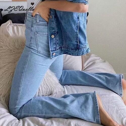 LZEQuella Vintage High Waist Flare Jeans Pant for Women Streetwear Loose Female Denim Jeans Buttons Zipper Ladies Jeans 2021