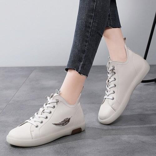 White Women Shoes 2021 Autumn New Leather Flat Soft Sole Comfortable Casual High Top Shoes for Women Sneakers Zapatos De Mujer