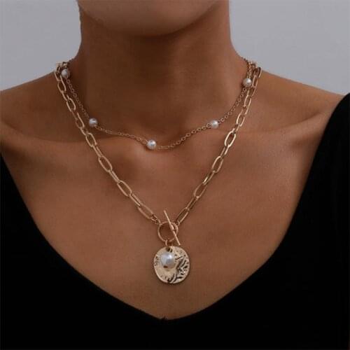 Round Coin Immitation Pearls Pendants Necklace For Women Retro Short Thick Clavicle Chain Necklaces Buckle Collar Jewelry Bijoux