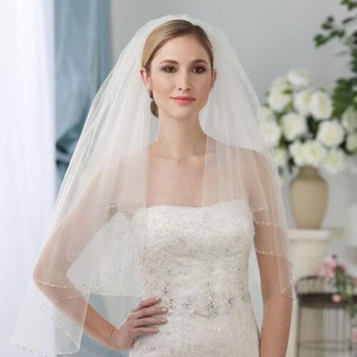 Elegant Women Wedding Veil With Crystal Edge 2 Layers Short Bridal Veil Comb Together