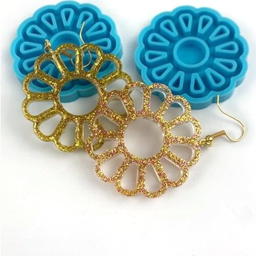 1Pair Chrysanthemum Earrings Epoxy Resin Mold Ear Pendant Casting Silicone Mould