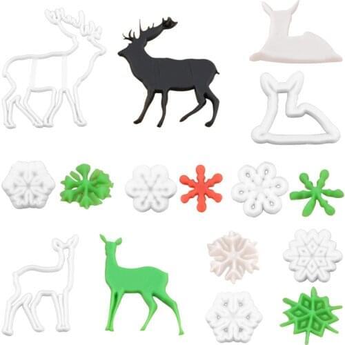 8 Pcs Elk Snowflake Cookie Cutter Plastic Biscuit Knife Baking Fruit Cake Kitchen Tools Mold Embossing Printing