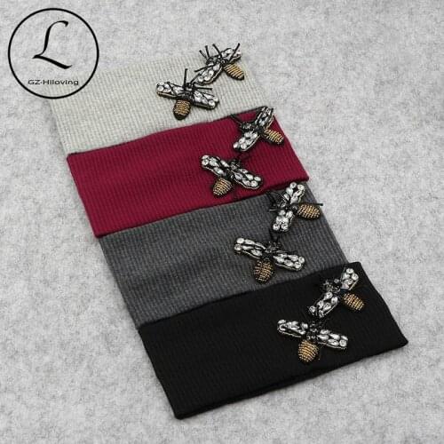2018 New Headwear Knitted Crochet Women Bee Headband Winter Ear Warmer Thick Elastic Hair Band For Womens Wide Hair Accessories