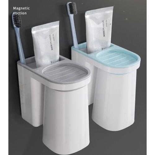 Household simple magnetic suction wall - hanging set combination inverted water - free family lovers gargle cup J05