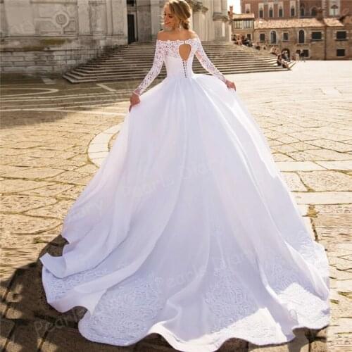 Exquisite Satin Sweep Train Wedding Dresses 2021 Long Sleeves Boat Neck Lace Applique Bridal Gowns Vestido De Noiva Bride Dress