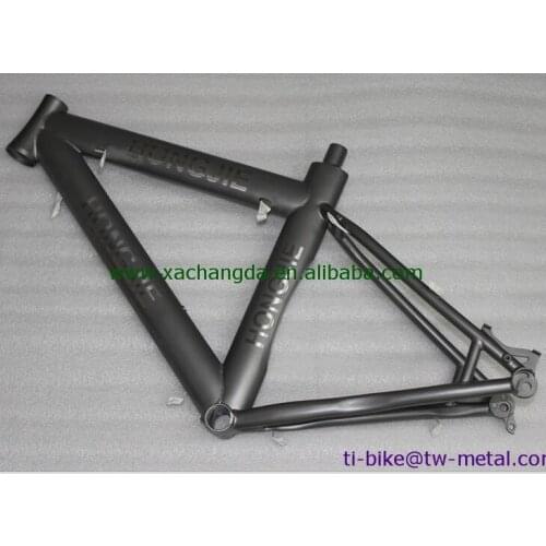 Custom titanium bike frame with integrated head tube, special titanium bicycle road bicycle frame with thru through, Ti frame