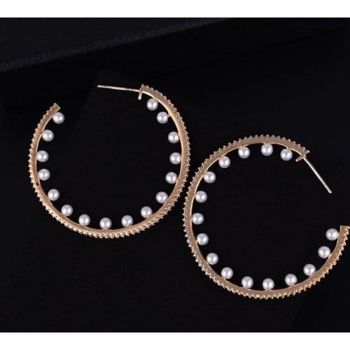LARRAURI Elegant Pearl Earrings New Fashion Handmade Women Jewelry Statement Gold Hoop Earrings Noble Symbol for Women Jewelry