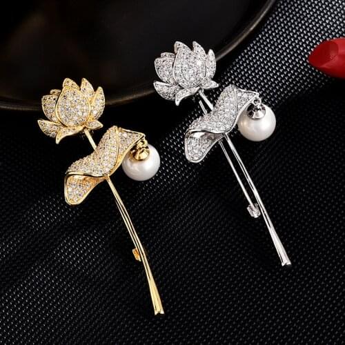 2020 New Luxury Cubic Zirconia Lotus Brooches For Women with Pearl Copper Jewelry Brooch Pin Dress broche femme bijoux de luxe