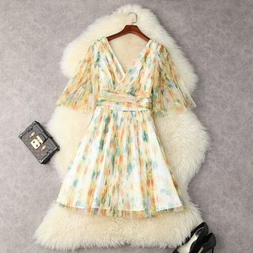 European and American womens wear for summer 2021 V neck with five-quarter sleeve Fashion mesh printed pleated dress
