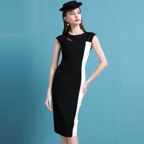 High End Designer Black And White Slim Show Thin Hepburn Temperament Small Black Dress Dress Female 2021