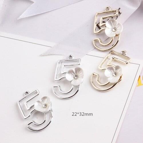 MRHUANG 10pcs/lot Number Five 5 Flower Charms Gold-Color Silver-Color Pendant For Bracelet DIY Draft