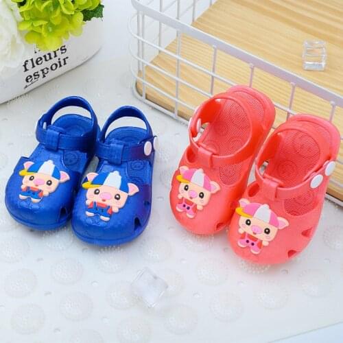 Sandals Girls sandals princess shoes 1-4 years old baby sandals new childrens beach shoes soft bottom slip