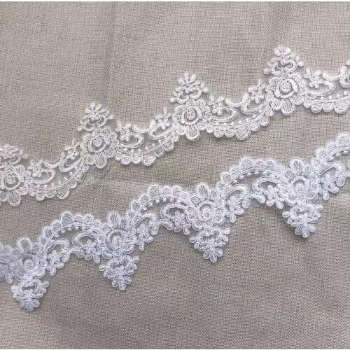 Hot 1 Yard Beautiful Venice DIY White Ivory Lace Fabric Embroidery Wedding Lace Applique Trimming Handmade DIY Accessories 10cm