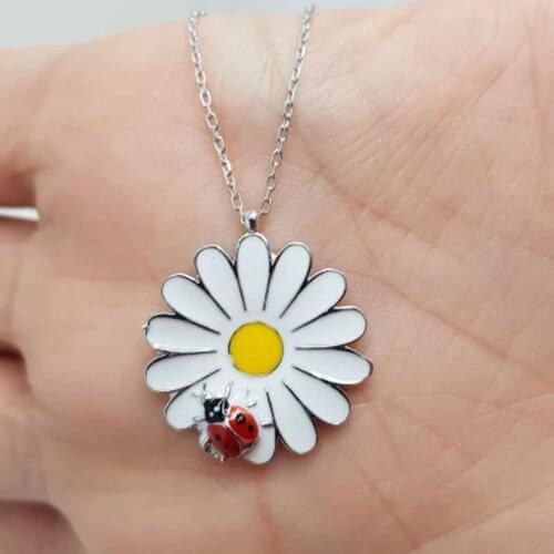 925 Sterling Silver Women Necklace with Daisy and Ladybug Design