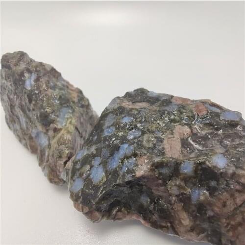 80-100g Natural Blue Hornblende Stone Mineral Specimens Decorative Water Tank