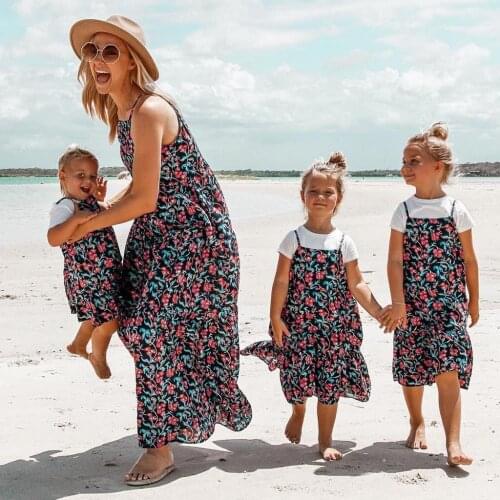 Family Matching Outfits Mother Daughter Mom Me Dress Girls Kids Sleeveless Family Outfits Flowers Print Strappy Long Maxi Dress