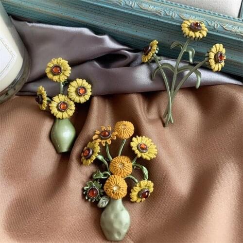 Classic Van Gogh Sunflower Brooch Mens and Womens Clothing Jewelry Accessories