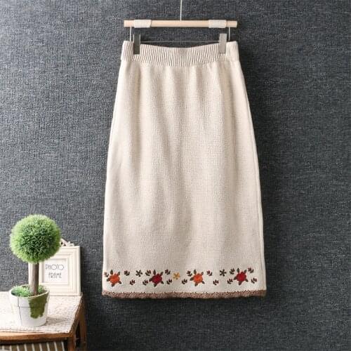 Autumn New Embroidery Flower hem Knitted Skirt Women casual Elastic Waist SKirts Female daily Wear