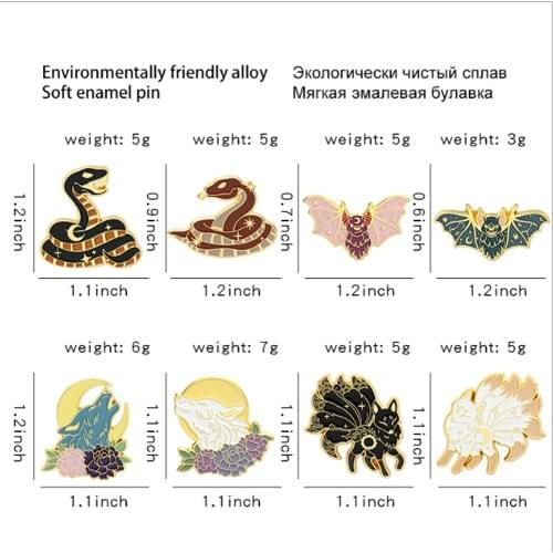 New 20Pcs Wolf Bat Snake Badge Alloy Brooch Lapel Pin Action Figure Toy