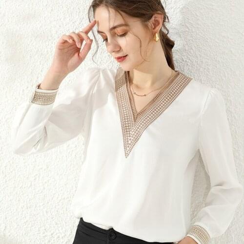 Daisy embroidery Little heavy craft Satin Chiffon shirt autumn 2020 new pure simple top female-820329