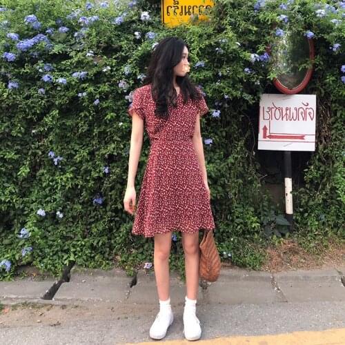 Korean CHIC French temperament age reduction flower dress sweet girl V collar waist A word skirt