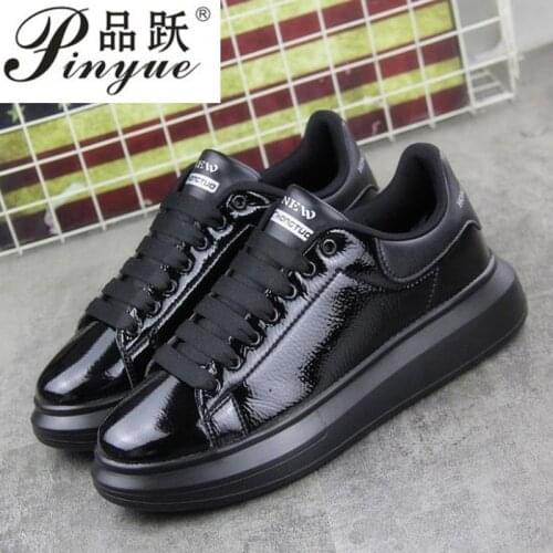 Pinyue Men's White Sneakers