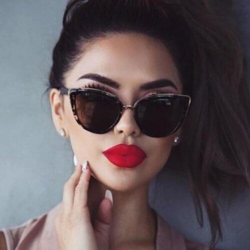 Fashion Classic Women Brand Designer Cateye Sunglasses Female Vintage Lady Sun Glasses Oculo De Sol Shades Summer Style