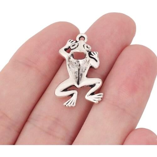 10 x Tibetan Silver Frog Charms Animal Pendants for Bracelet Necklace Jewelry Making 27x17mm