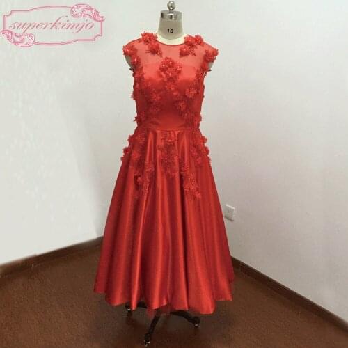 Real Picture Prom Dresses Crew Neckline Lace Appliques Satin Pleats Hand Made Flowers Red Evening Dresses Real