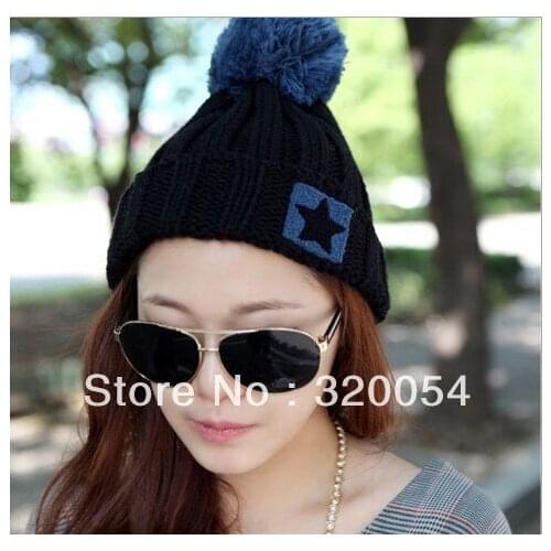 Free shipping (1pcs) The new 2013 knitted cap Men and women fashion winter warm hat Pentagram flanging hat 4 colors