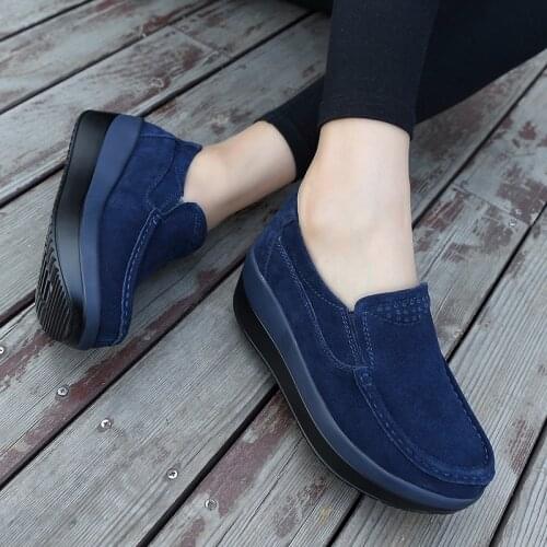 2021 Spring Women Shoes Platform Flats Sneakers Women Suede Leather Women Casual Shoes Slip On Flats Heels Creepers Moccasins