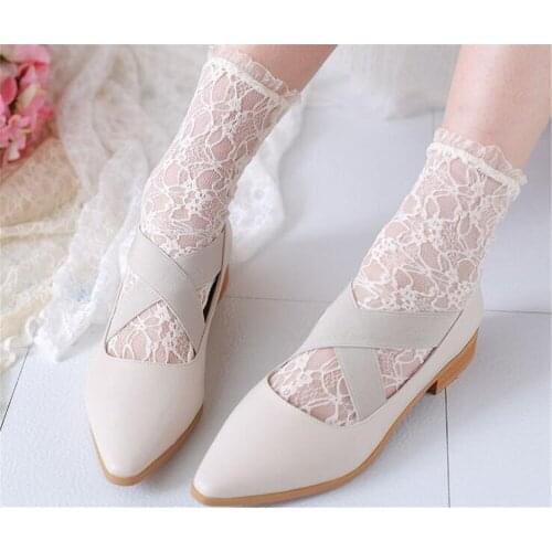 Lolita lace stockings lace sweet stockings lace side piles of socks Korean retro literary socks B702