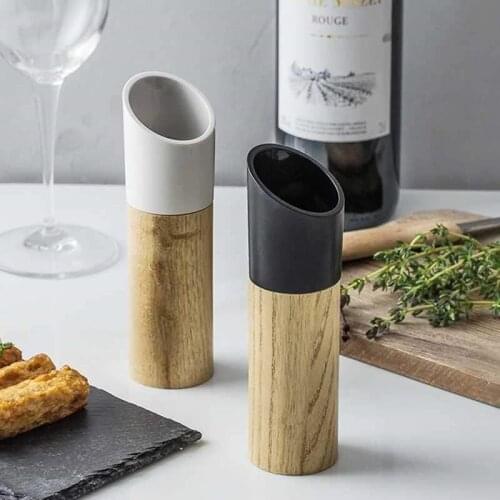 Multifunctional Wooden Salt and Pepper Grinder Spice Nuts Mills Creative Manual Seasoning Bottle for BBQ Kitchen Cooking Tools
