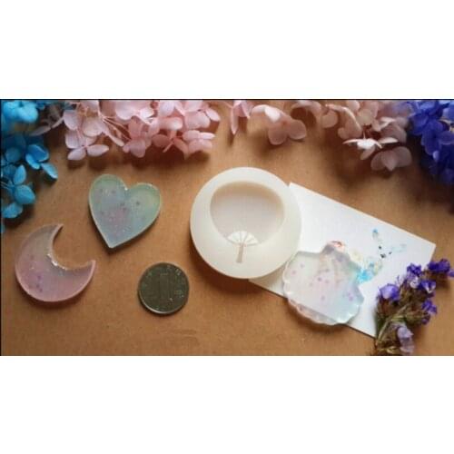 1 Pcs fan Liquid silicone mold DIY resin jewelry pendant necklace pendant lanugo mold resin molds for jewelry