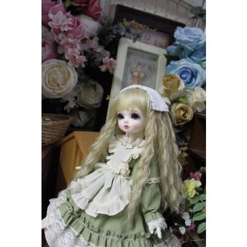 BJD doll clothes for 1/3 1/4 1/6 blythes size doll light green court style apron vintage doll accessories (skirt + headdress)