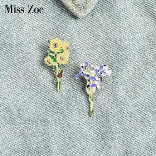 Sunflowers Iris Enamel Pins Custom Bouquet Brooches Bag Clothes Lapel Pin Badge Plant Jewelry Gift for Lover Girl Friend