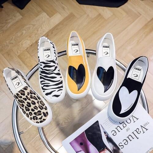 Leopard Print Canvas Shoes Womens Slip-ons Casual Shoes Fashion Loafers Breathable Platform Sports Shoes Woman Vulcanize Shoes