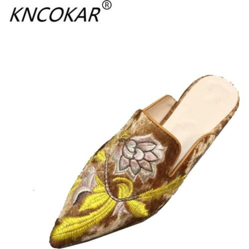 KNCOKAR 2018 Spring and summer womens new style of fashion comfortable embroidery flannelette semi-drag flat size shoes